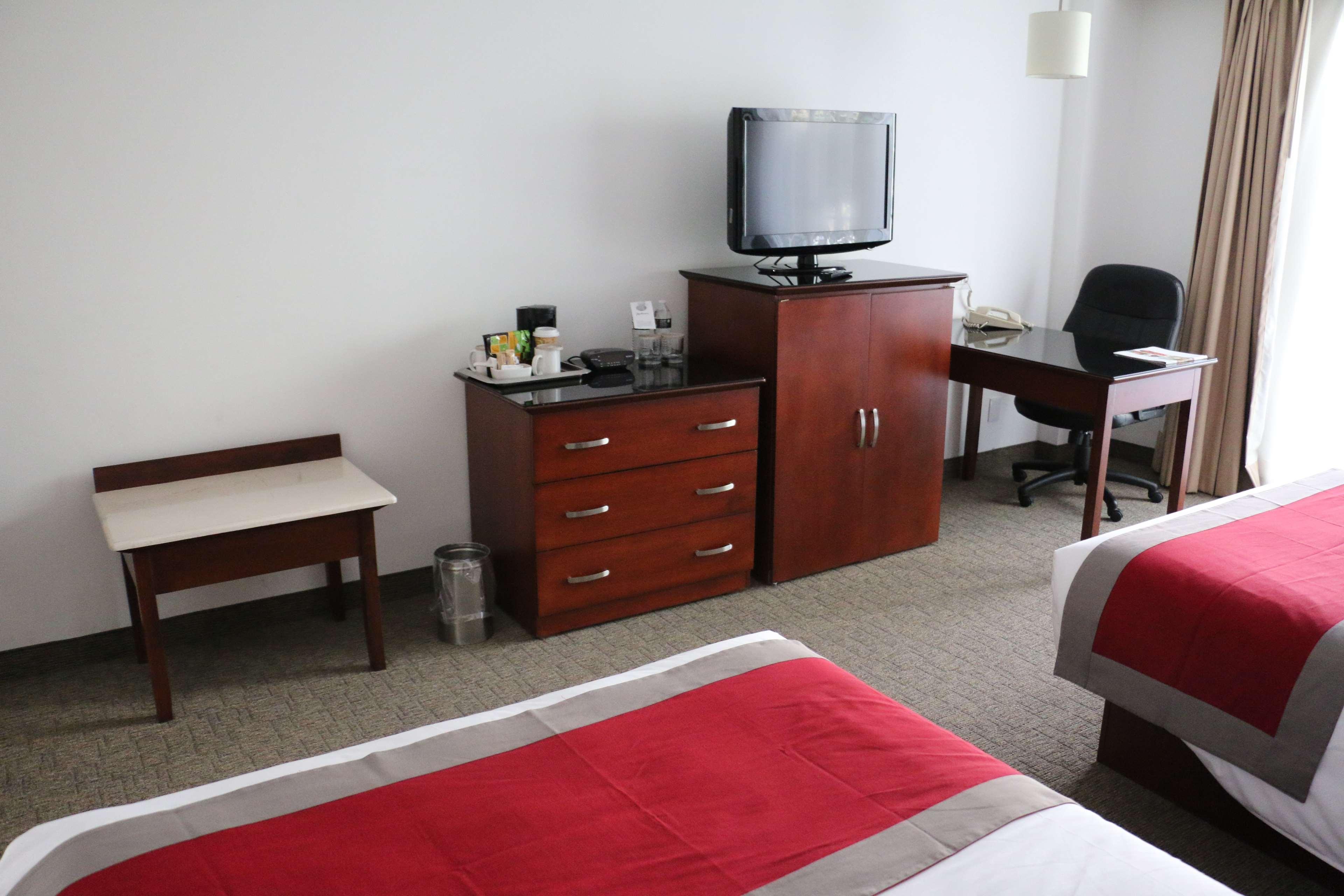 Radisson Poliforum Plaza Hotel Леон Екстер'єр фото
