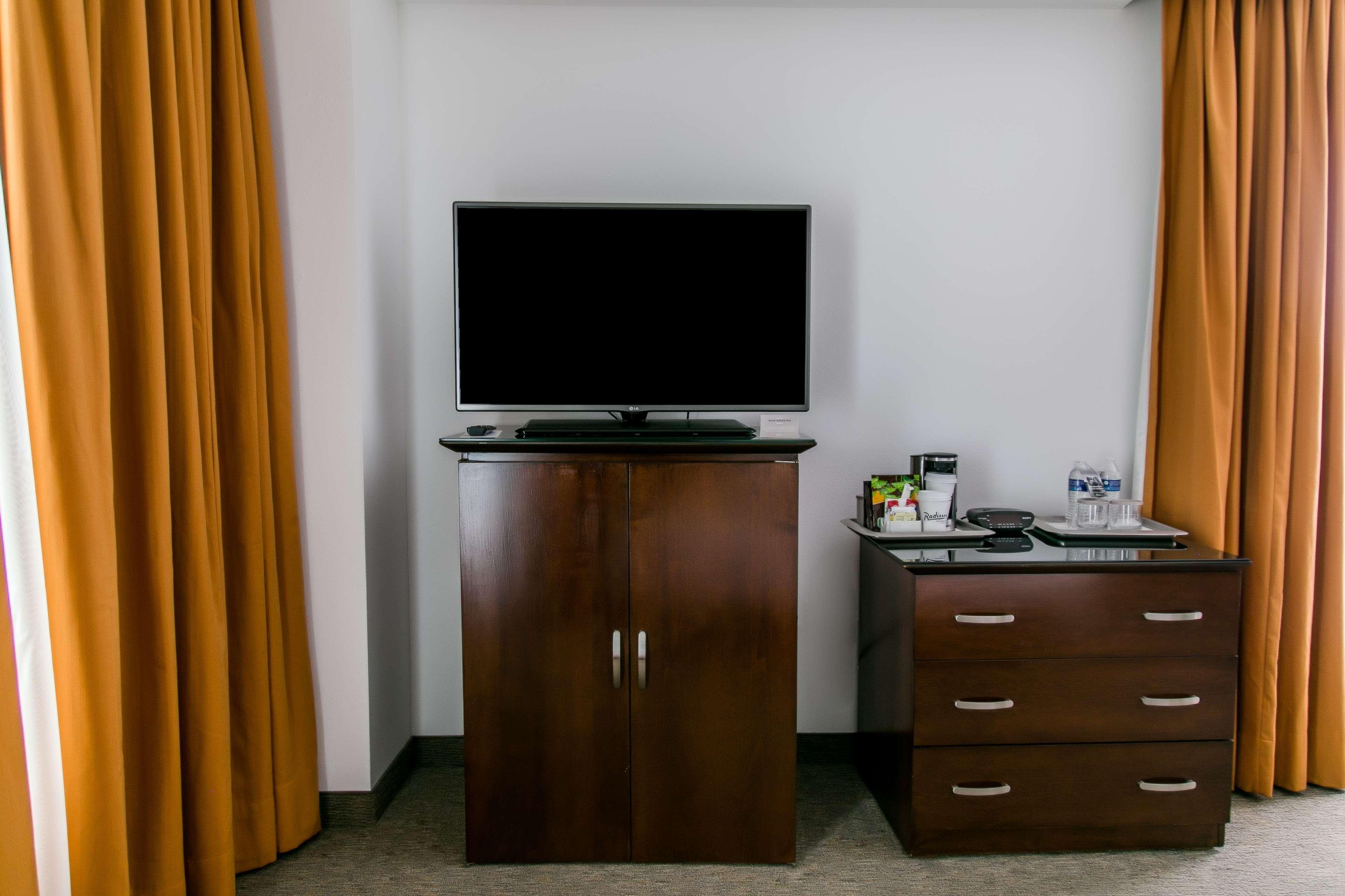 Radisson Poliforum Plaza Hotel Леон Екстер'єр фото