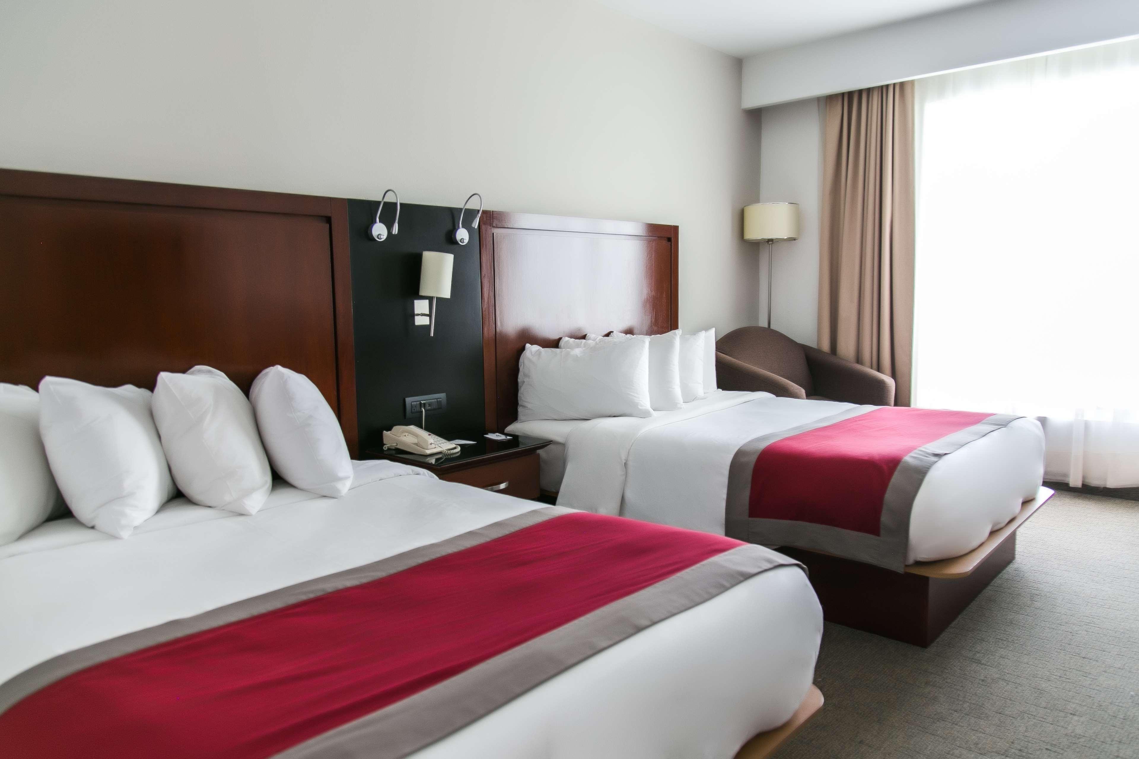 Radisson Poliforum Plaza Hotel Леон Екстер'єр фото
