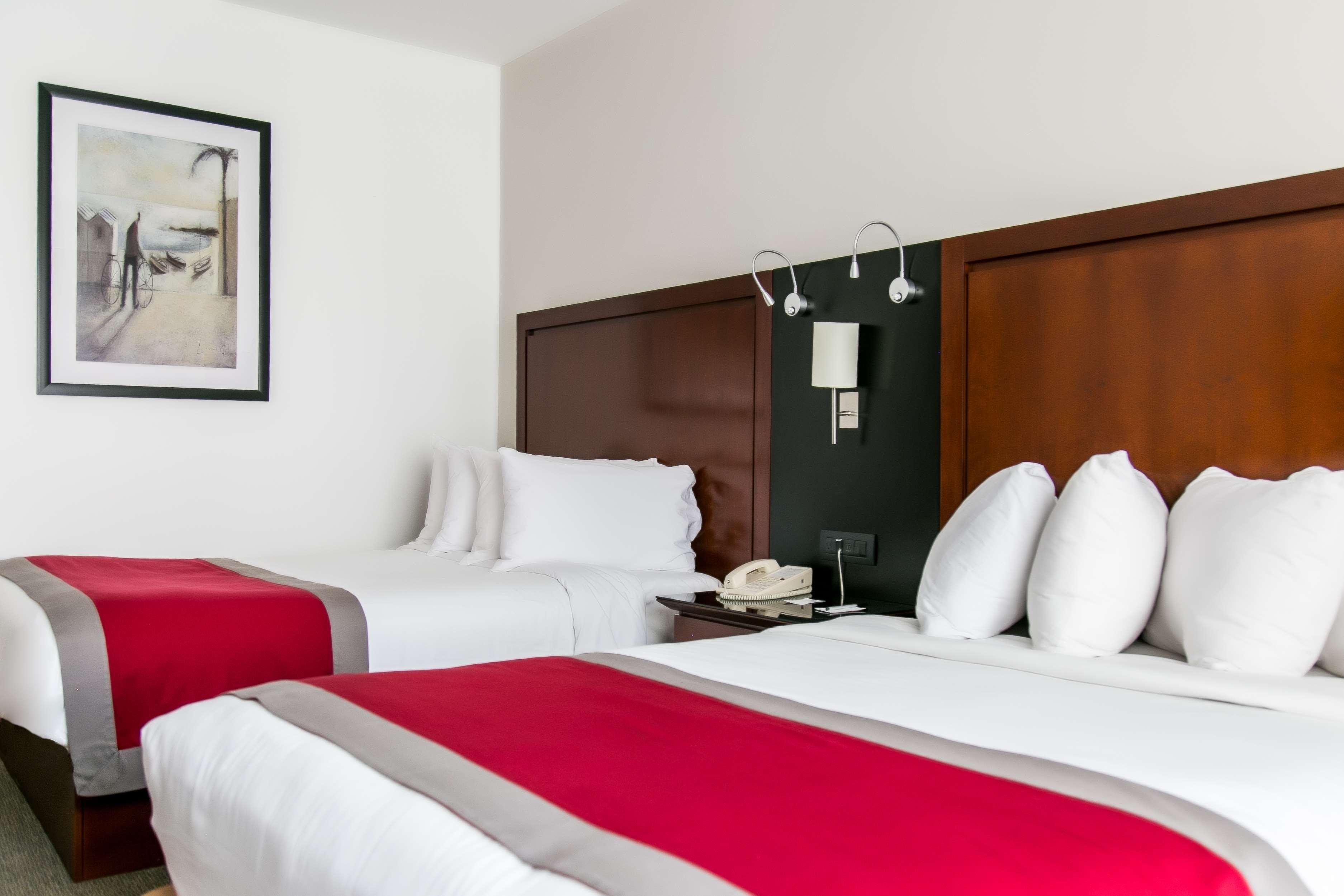 Radisson Poliforum Plaza Hotel Леон Екстер'єр фото