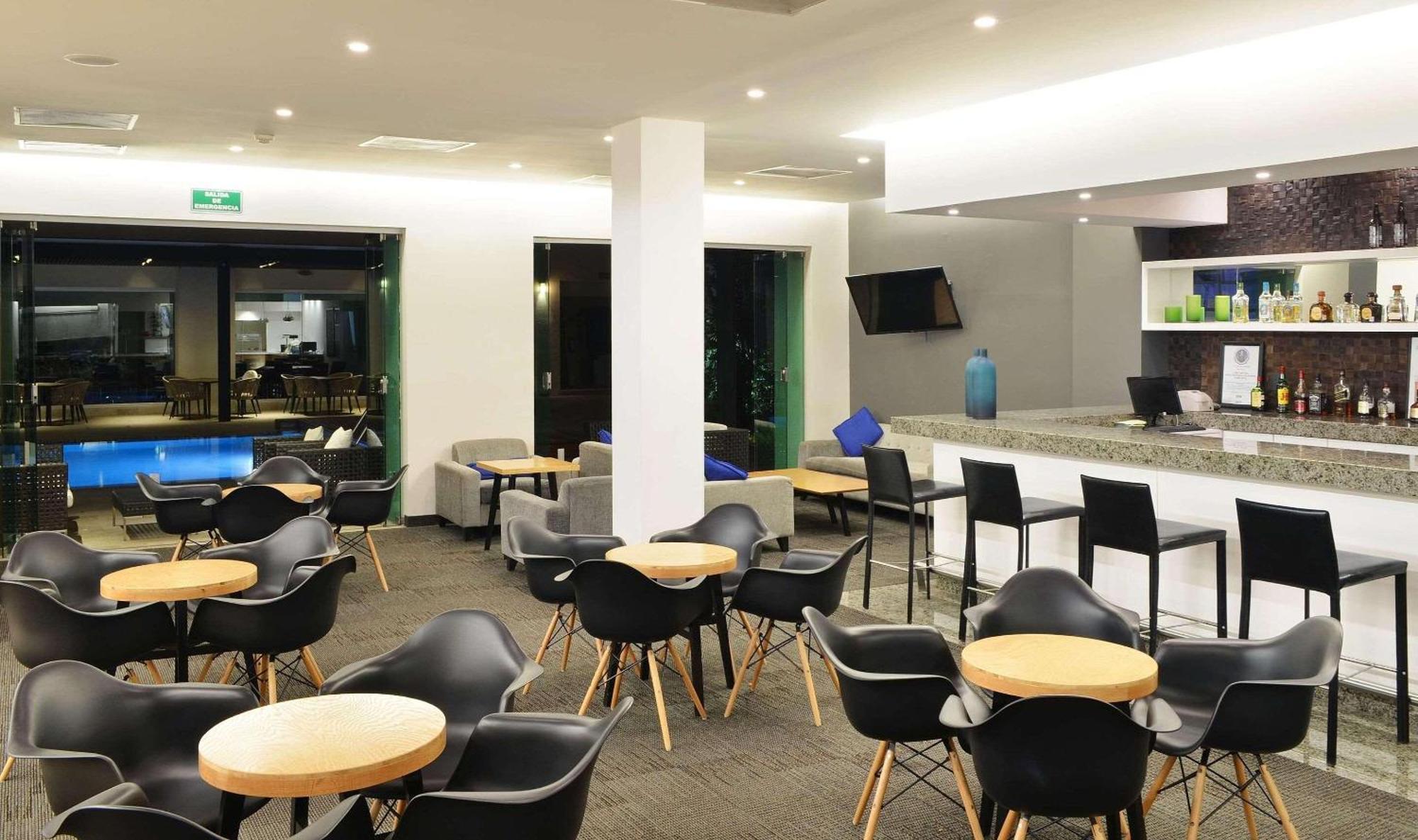Radisson Poliforum Plaza Hotel Леон Екстер'єр фото
