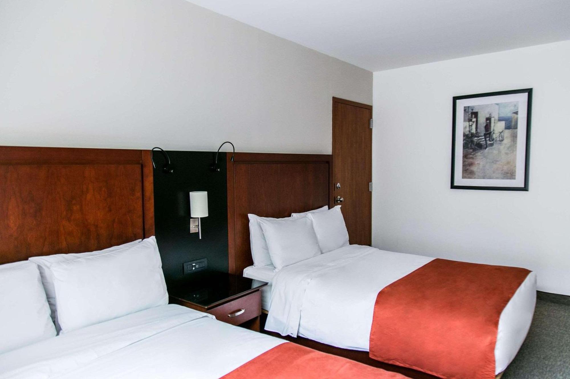 Radisson Poliforum Plaza Hotel Леон Екстер'єр фото