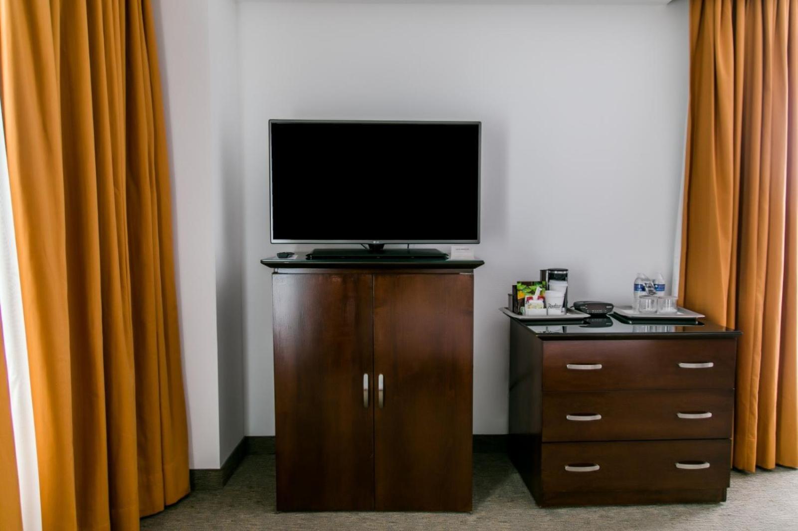Radisson Poliforum Plaza Hotel Леон Екстер'єр фото